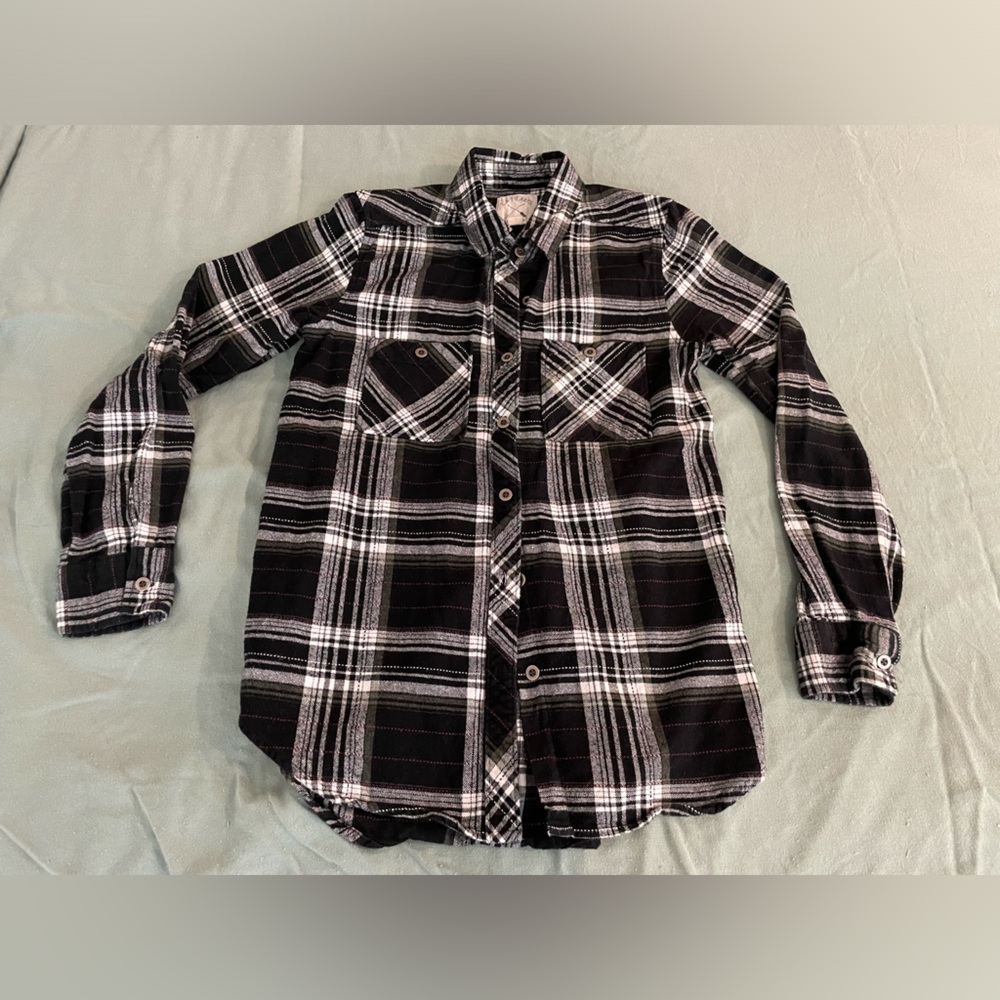 Ladies Flannel *Barely Worn*